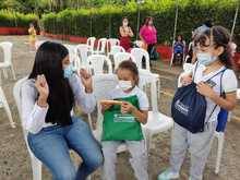 Entrega de kits escolares en Pereira y Dosquebradas 