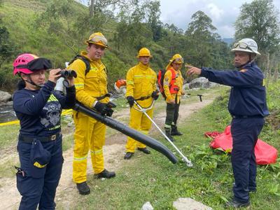 Los bomberos de Risaralda recibieron más equipos para atender incendios de cobertura vegetal